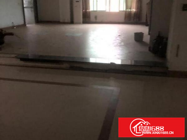 横岗六约地铁站附近办公室仓库出租158平方到250平方