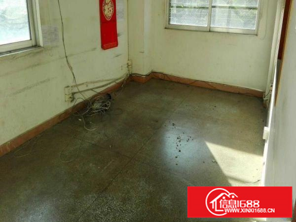 平湖白泥坑海吉星附近200;550平一楼出租