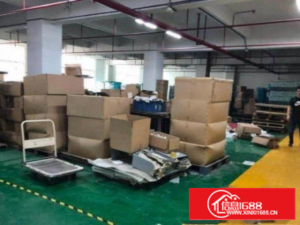 石岩汽车站楼上厂房660平，形象好，有电梯