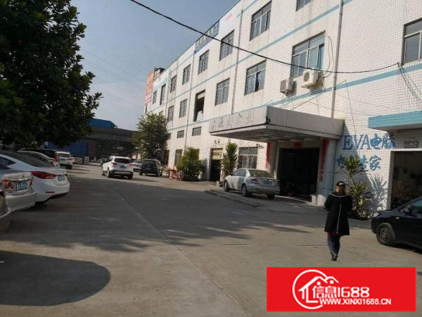 凤岗油甘埔空出带装修楼上1000平方厂房出租好谈