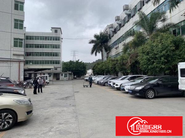 横岗六约地铁站附近，新空出装修现成制衣厂，直接开工