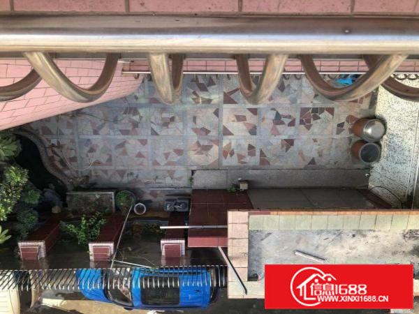 东莞大朗镇中心3层半自建房带院子