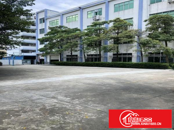 龙岗爱联嶂背大道原房东红本独院厂房3600平米出租