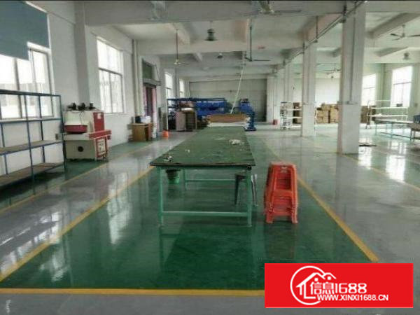 石岩三祝里招租2楼厂房680平方！电子车间免装修