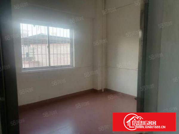 全包四千块，四楼230平采光好带地坪漆。