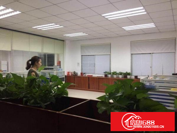 龙岗中心城大工业区900平楼上精装修厂房出租
