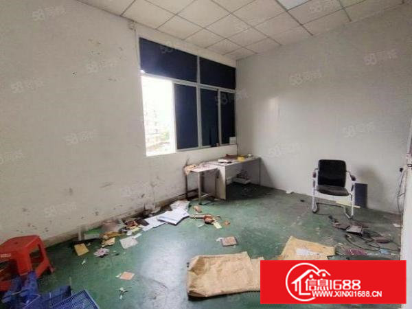 凤岗油甘埔三楼700平厂房出租带地坪漆装修办公室光线足