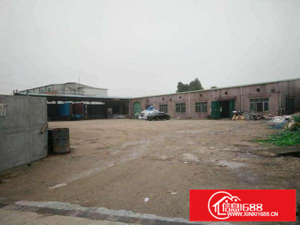 常平镇漱旧村砖墙到顶单层厂房2000平，可分租，空地4000