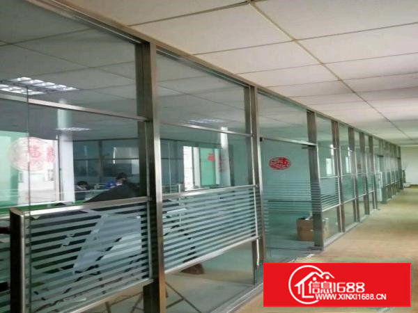 长安乌沙新出楼上3100平带洁净车办公室精装修厂房出租可分租