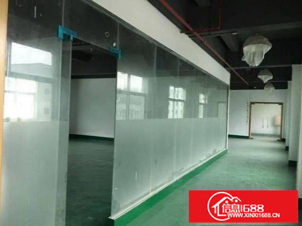 坪山大道边新出精装修厂房楼上750平出租