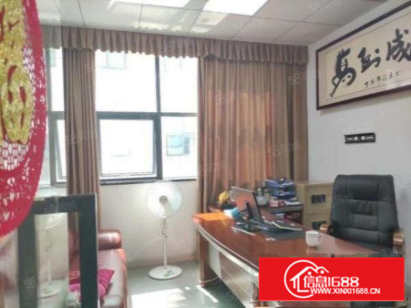 石岩汽车站附近，新出140平办公生产一体化厂房，装修即租即用