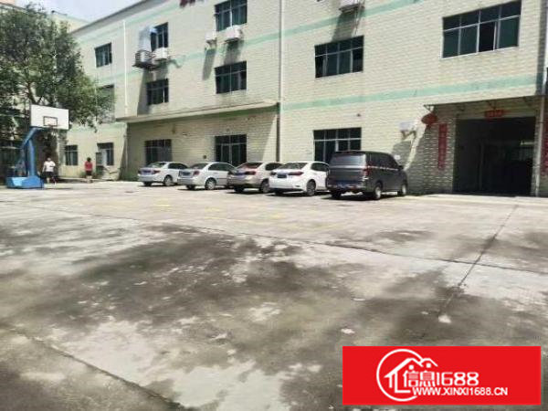 坪地中心村兴华路边出租一楼厂房280平米