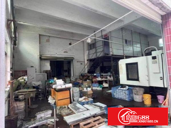 乌沙一楼400平7500元，有阁楼办公室水电齐全，拎包入住