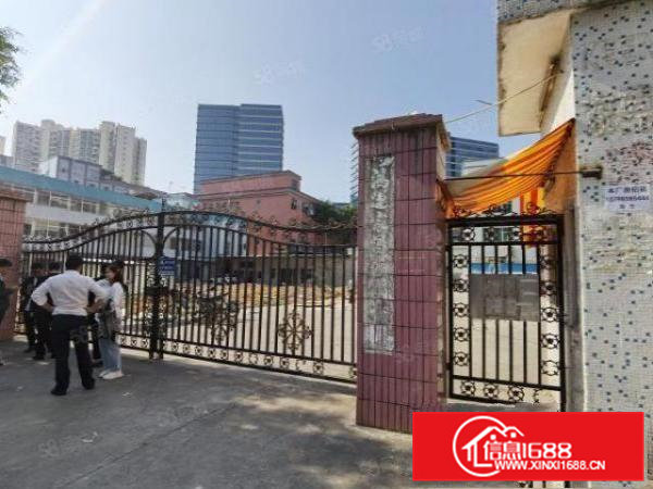 凤岗雁田近平湖龙岗6800平独门独院超大空地厂房出租