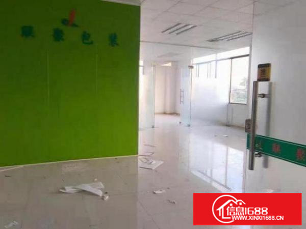 怀德独门独院楼上三层精装修950平方出租