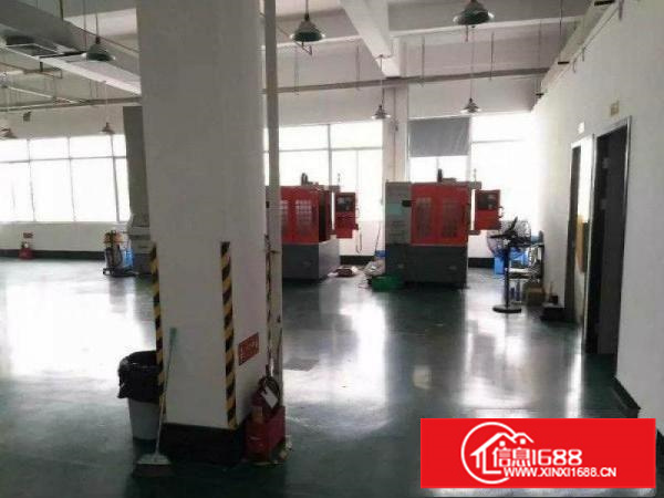 龙岗南通道楼上1300平米带豪华装修厂房出租