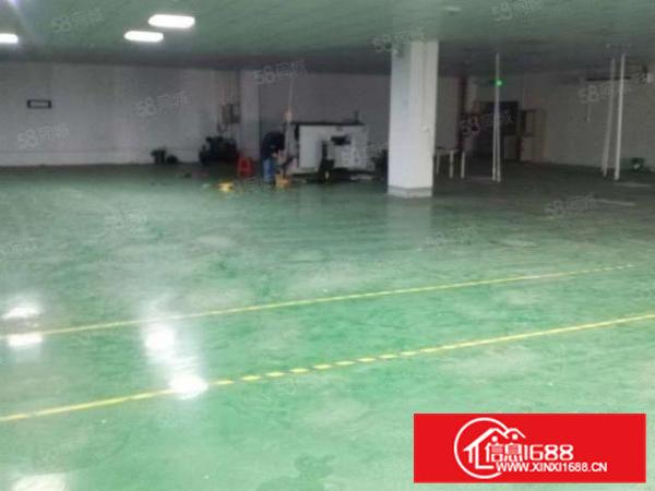 凤岗碧湖路新出三楼厂房1550平，精装修，带地坪漆吊有天花。