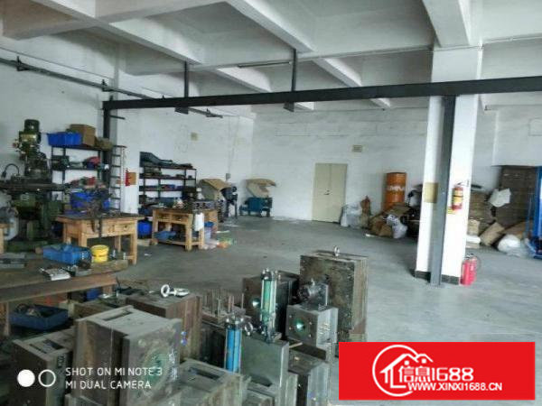 松岗洋涌工业区250平厂房出租，公摊小，有水有电