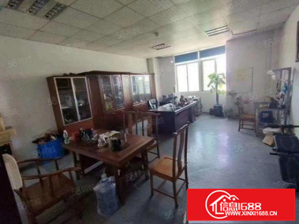 观澜松元轻轨站旁新出精装修680平厂房出租无需转让费