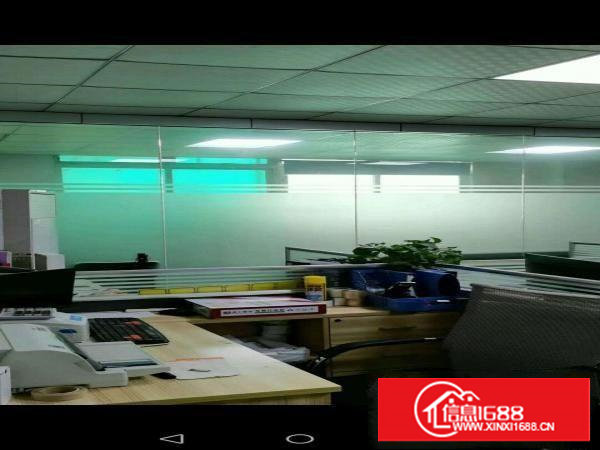 长安沙头新出600平方靓盘，水电齐全，有吊顶，地坪漆！