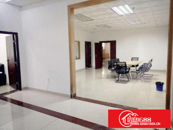 出租龙岗区平南精装修标准厂房950平方米