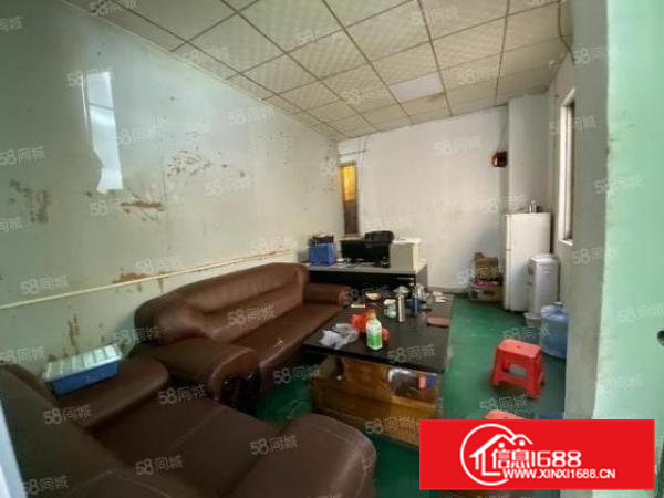 茶山下朗村一楼150平出租有办公室