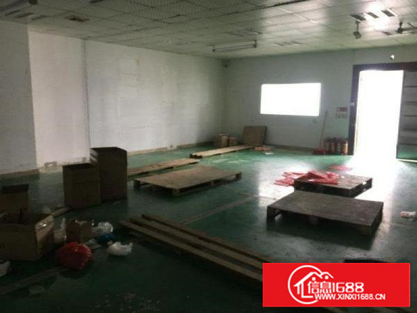 乌沙楼上180平厂房招租空地大交通便利可进大车