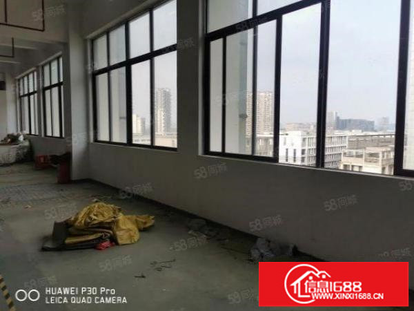 平湖新木地铁站厂房3000平,,原房东标准厂房