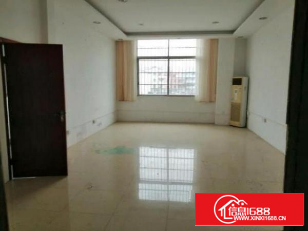 万江一楼1500平方现成装修办公室车间出租