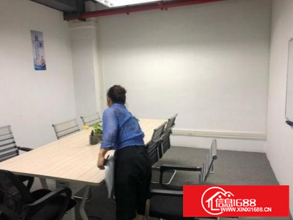 石岩石龙仔外环路高新科技园新出楼上精装修750平厂房出租