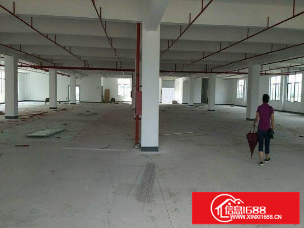 老水口小独院三层5000平靠路边正件齐全