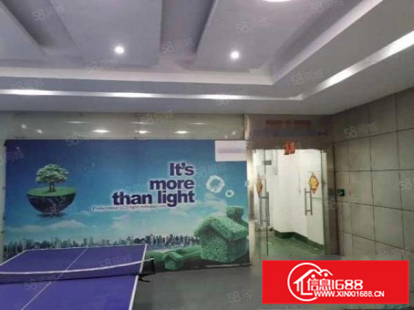 石岩山城工业区，830平米厂房，独立户型，带装修，免转让费