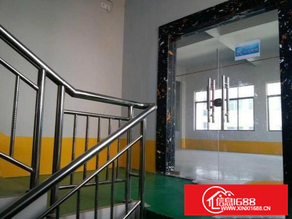 仲恺航天科技园房东楼上1000平方旁厂房带装修！