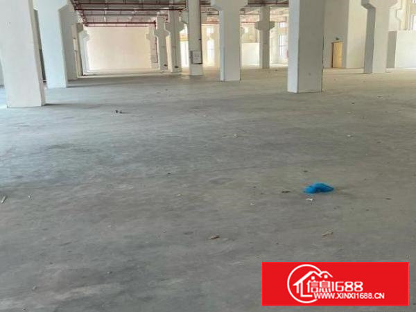 厂房三层3200平，宿舍900平，消防电梯都有，独院