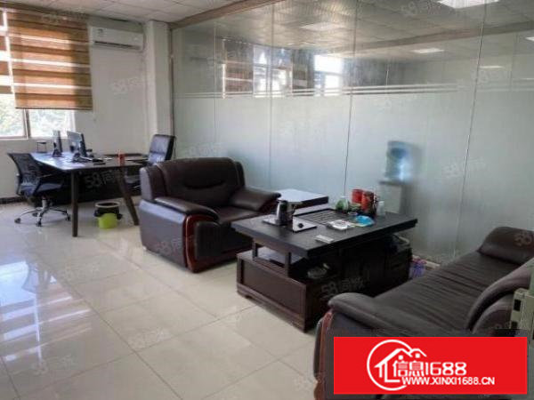 福永和平楼上1100平精装修厂房出租