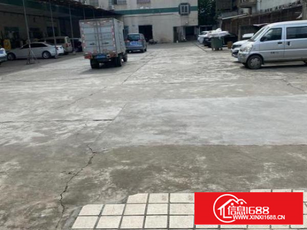 原房东厂房出租，空地大形象好。