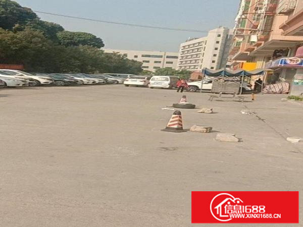 黎贝岭圹岭126号一楼，可做毛织，五金，仓库