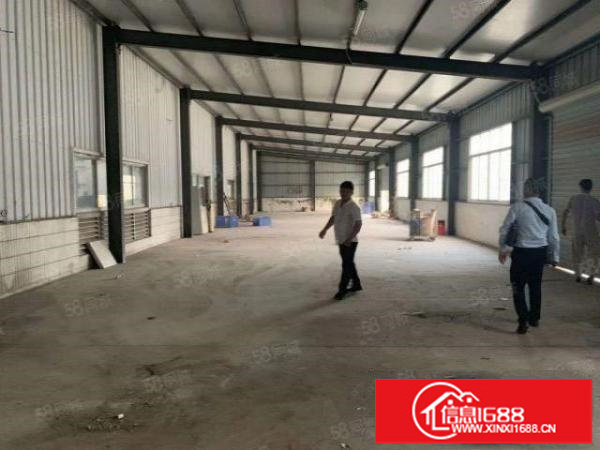 坂田杨美地铁口工业园一楼钢构厂房1900平米，650平米出租