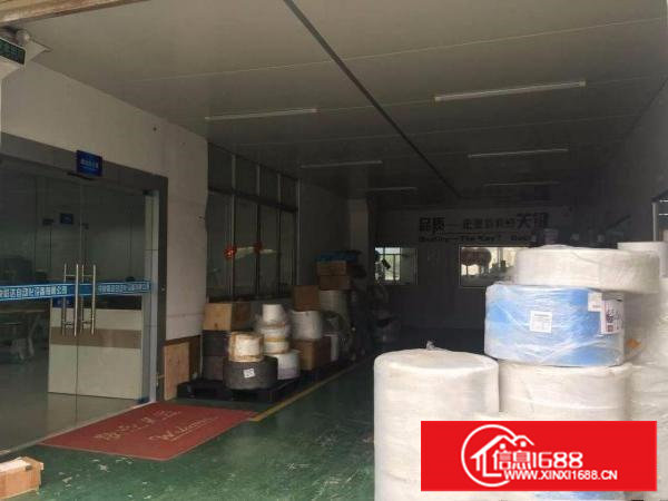 清湖头一楼厂房2000平方米，钢构厂房1156平方米，精装修