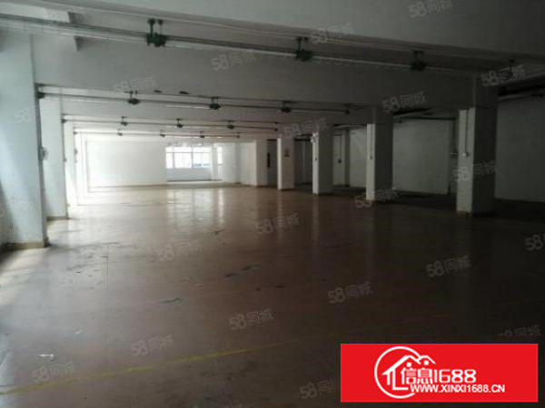 观澜梅观高速出口附近一楼800平方带装修厂房25元出租