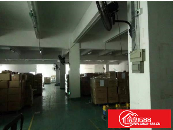 坪地大工业区2楼精装电子厂房2000平米13元