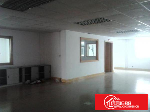 桥头新出标准一楼分租800平方，带办公室厂房出租