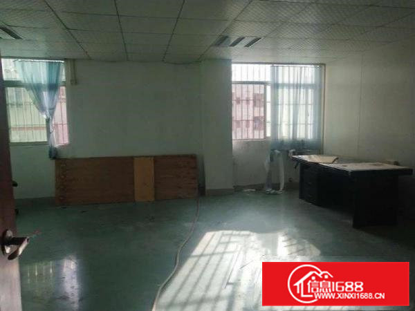 寮步镇上屯村原房东独门独院厂房两层450平方出租