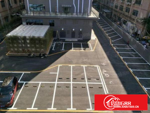 西乡原房东写字楼100平起租，有500平一层精装修写字楼