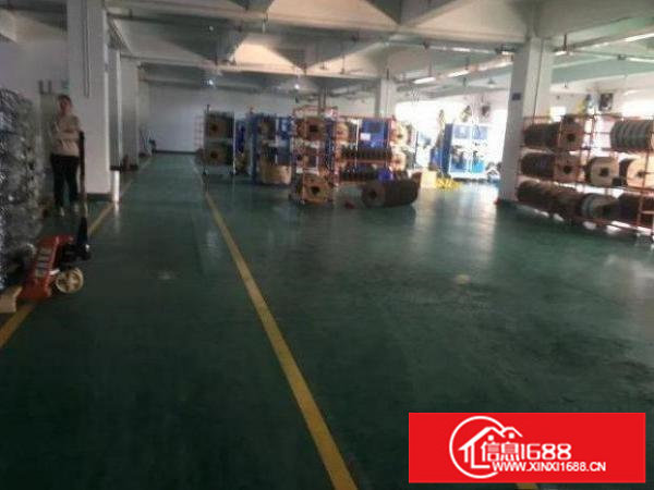 出租龙岗区平湖楼上1000平方厂房水电装修齐全