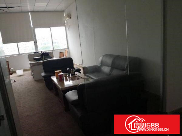 平湖现出来三楼280平方厂房急着租租