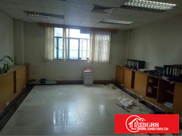 塘厦镇楼上新出1500平方米带装修