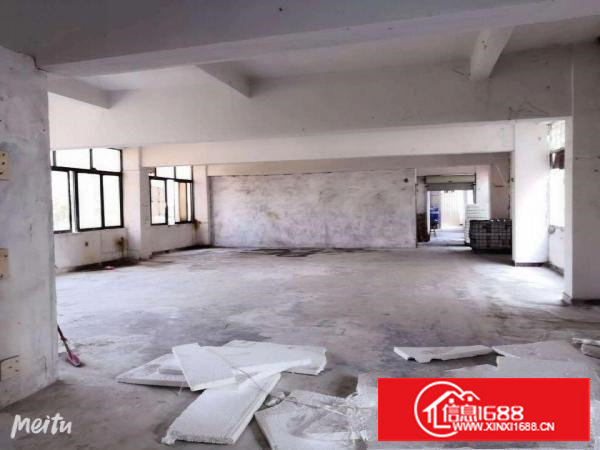 长安镇锦厦工业园出租楼上388平和200平厂房大小可分租