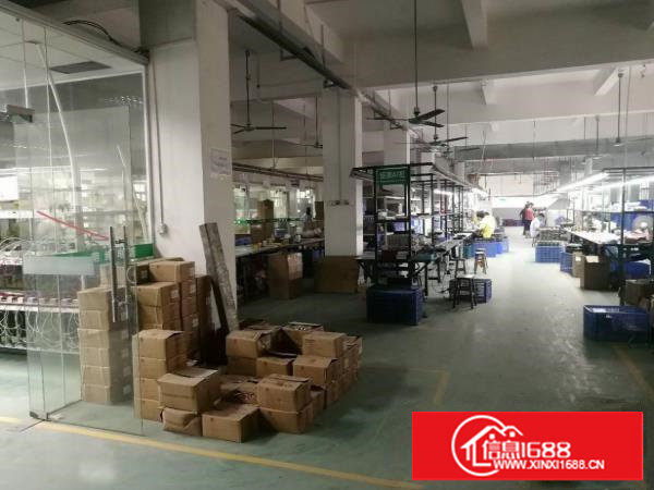 塘厦龙背岭1000平一楼出租，现成装修，有电池证适合电池