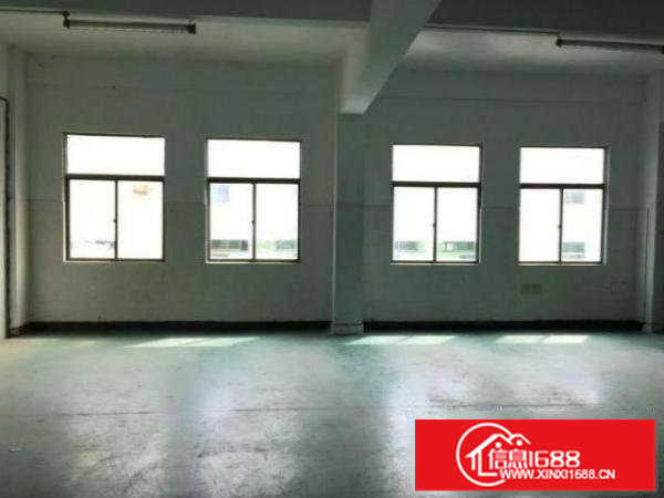安良3楼厂房900平，可分租，原房东有吊顶地坪漆